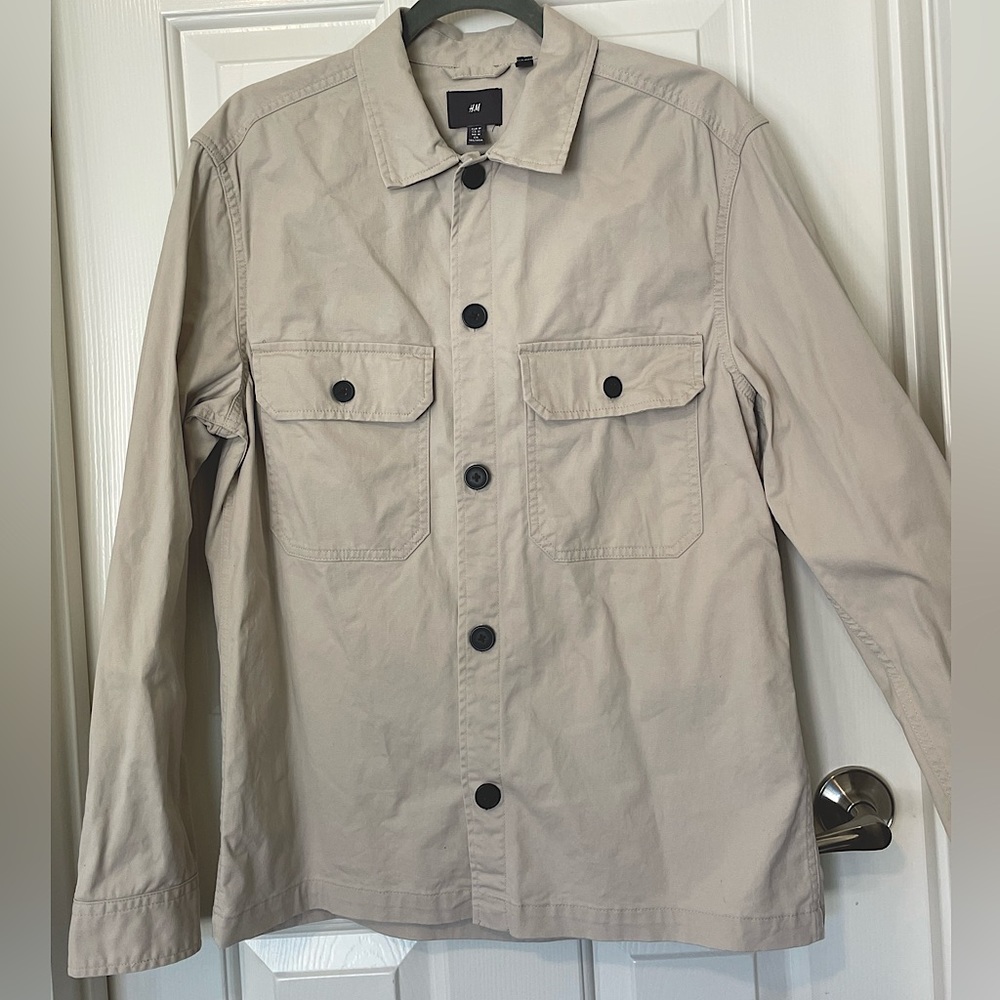 H&M Men’s Tan Longsleeve Button Up Size Medium